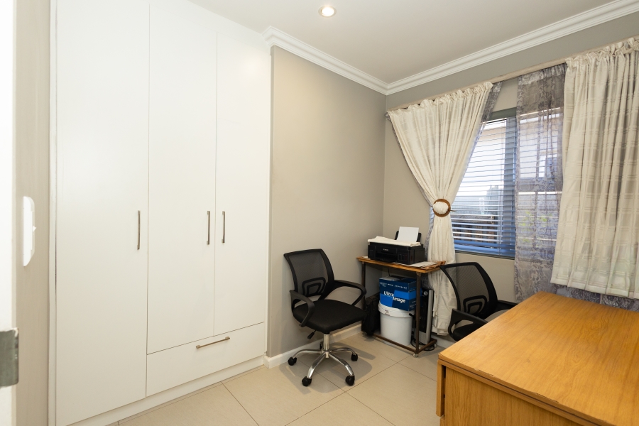 2 Bedroom Property for Sale in Joostenberg Western Cape